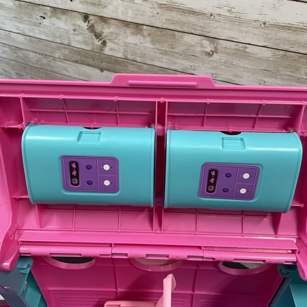 Barbie Dream Plane Airplane Jumbo Jet 2019 Mattel Play Set Pink + Serving Cart - Picture 15 of 16